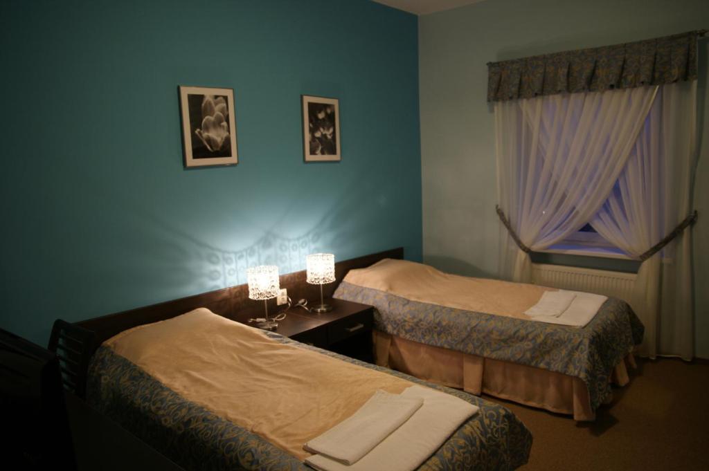 Hotel Chrobry Łęczyca Quarto foto